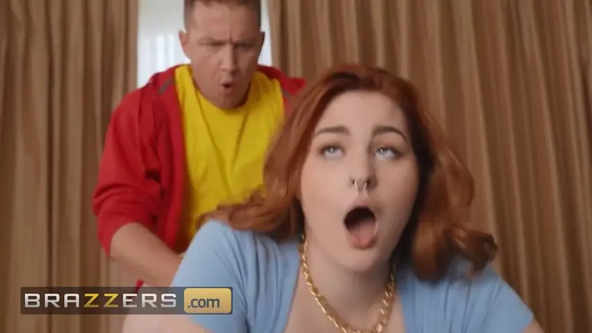 Abigaiil Morris i Maddie May w dzikim trójkącie