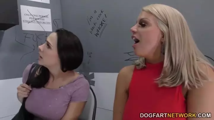 Brooklyn Chase w Glory Hole z Dojrzalymi Tatusiami: Cycki, Dupa i Anal
