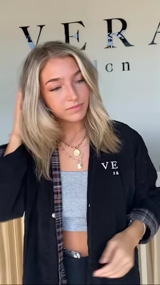 Blondynki - Blonde Cumshot