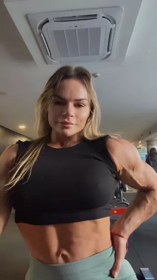 Mamuśki - Gym Muscles